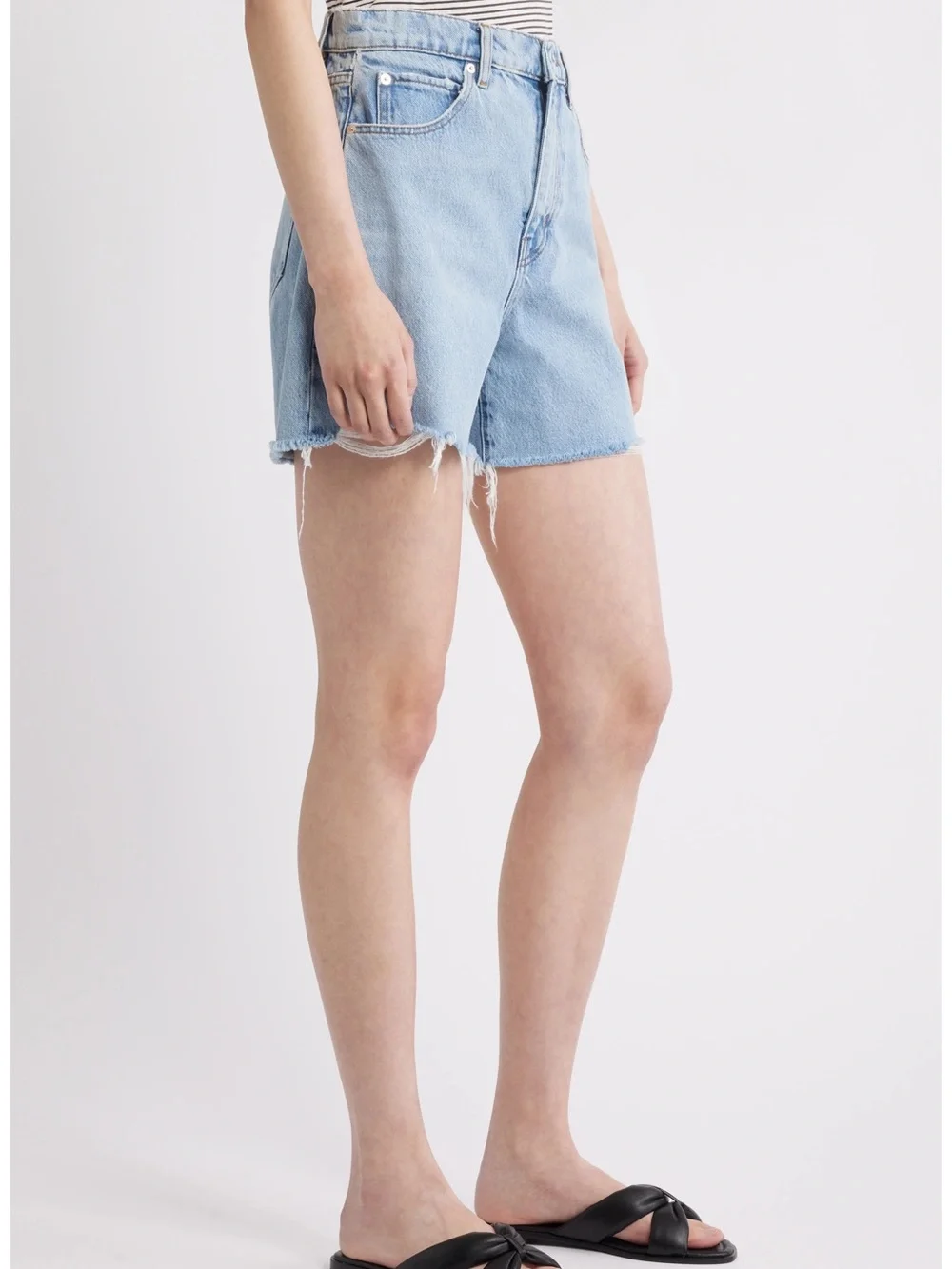 FRAME Denim The Easy Cutoff Shorts in Swindle